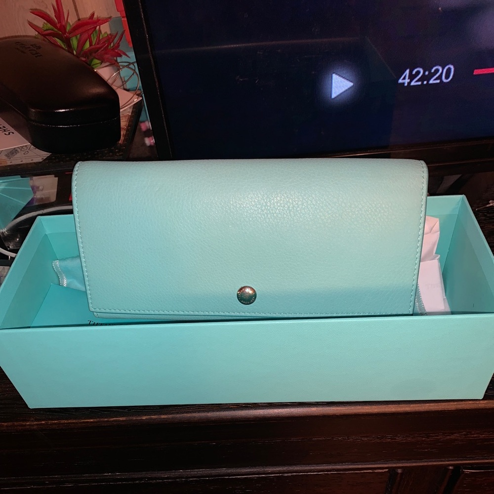 authentic tiffany & co flap leather wallet